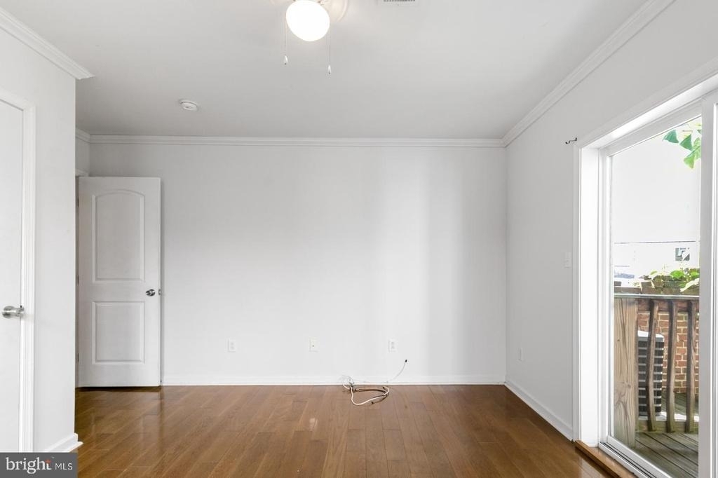 2024 Ridge Avenue - Photo 12