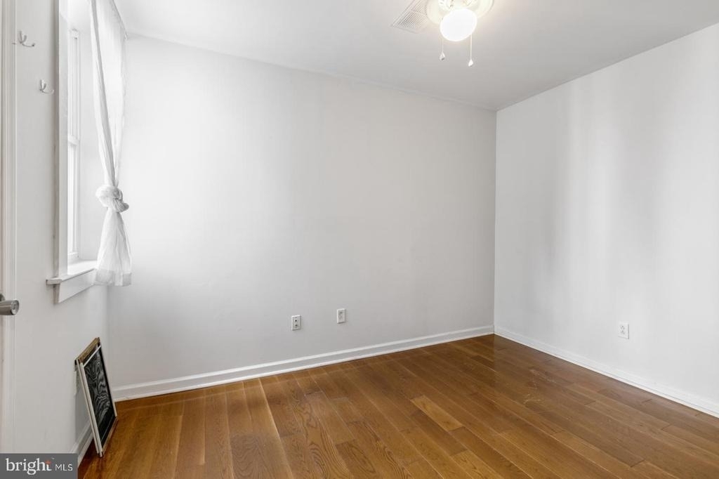 2024 Ridge Avenue - Photo 8