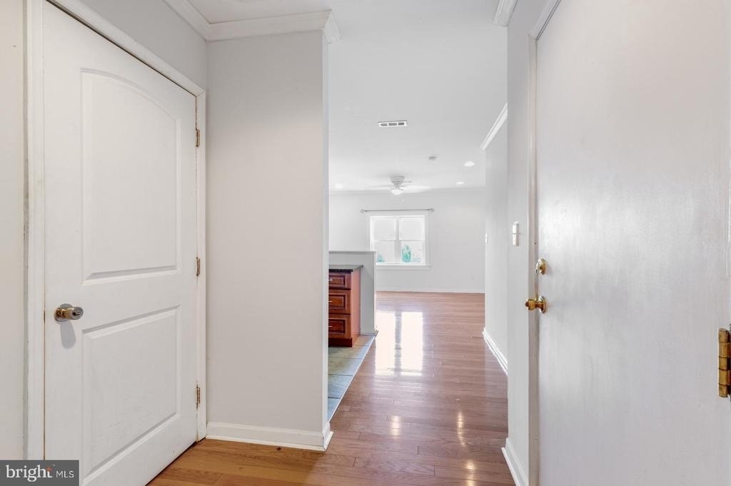 2024 Ridge Avenue - Photo 2