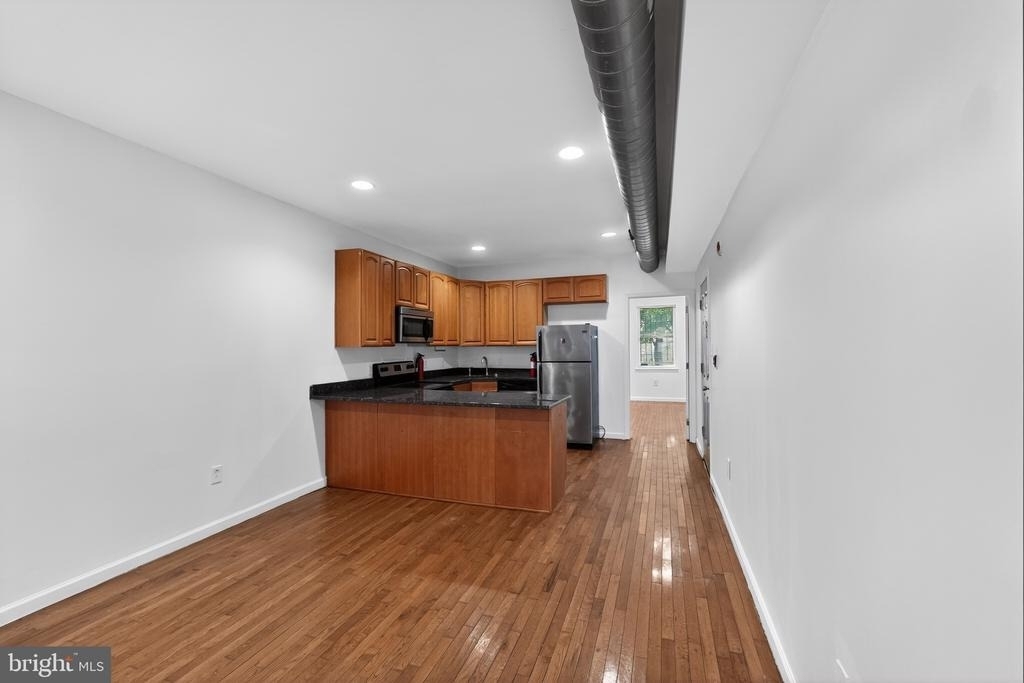 1729 W Master Street - Photo 7
