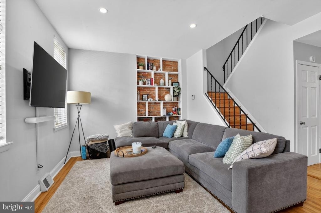 874 N 4th Street - Photo 1