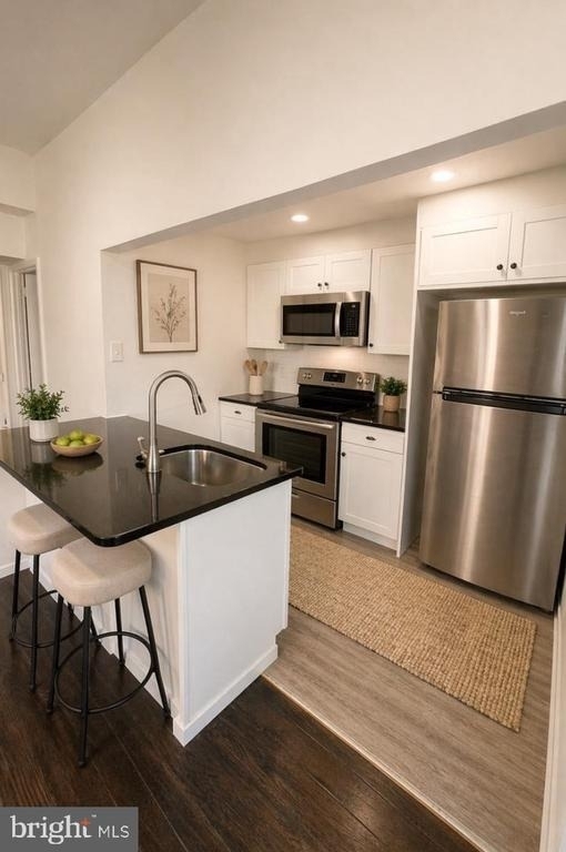 5608 Ridge Avenue - Photo 2