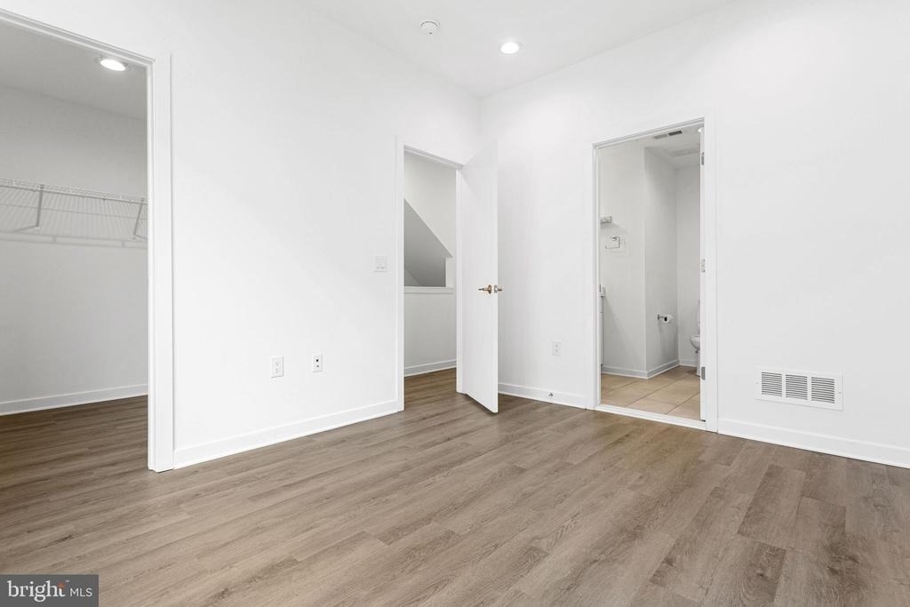 3121 Beach View Lane - Photo 18