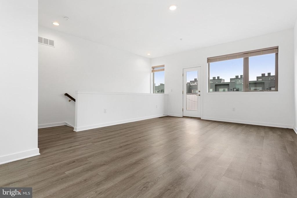 3121 Beach View Lane - Photo 14