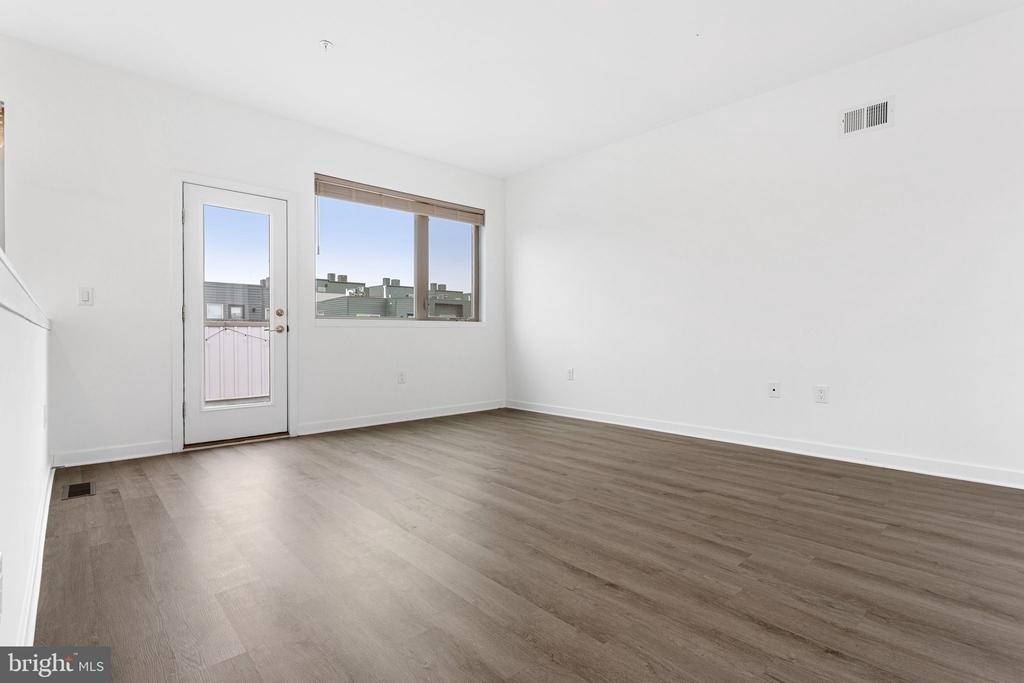 3121 Beach View Lane - Photo 16