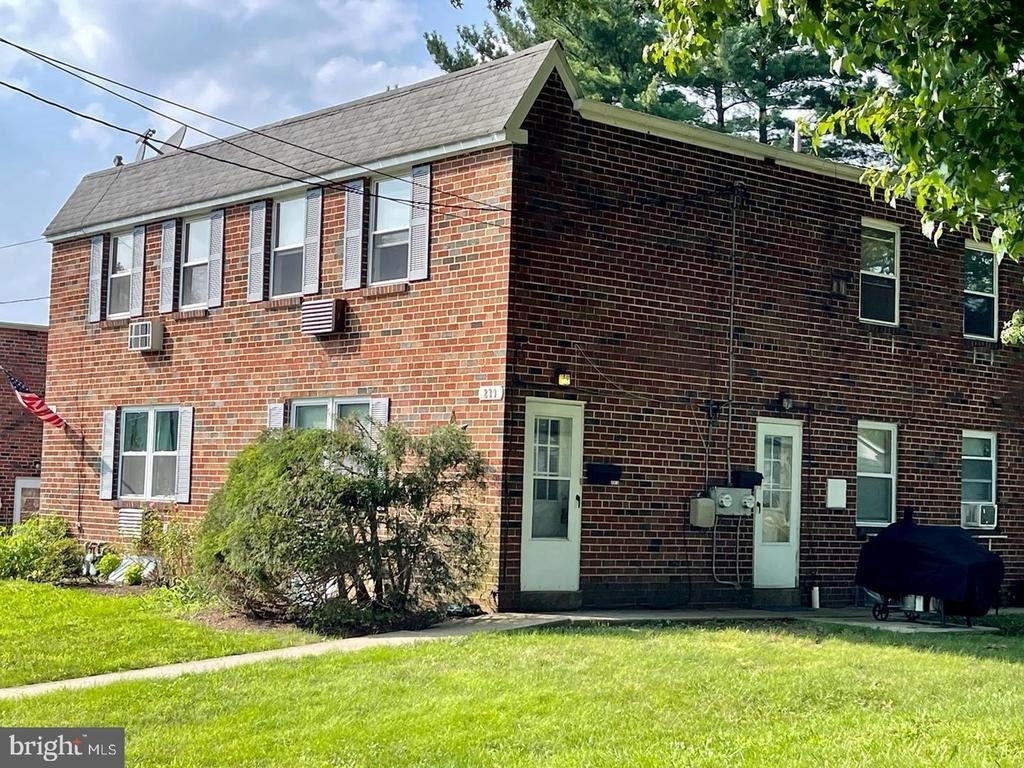 239 S 3rd Street - Photo 0