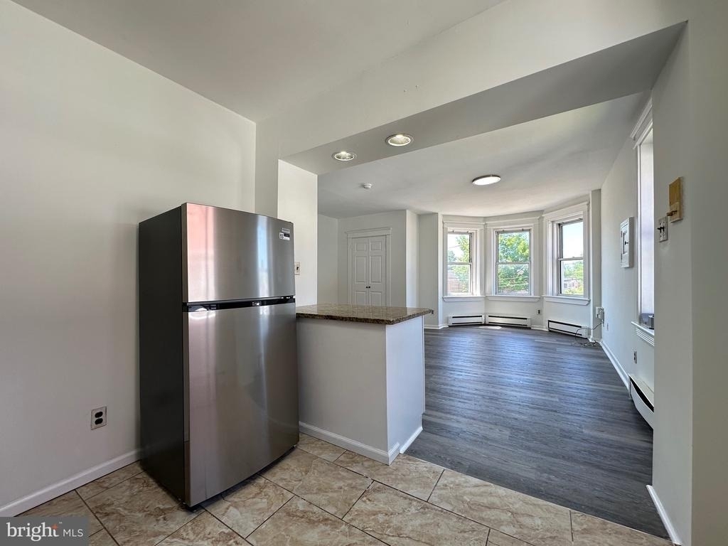 1117 W Main Street - Photo 0