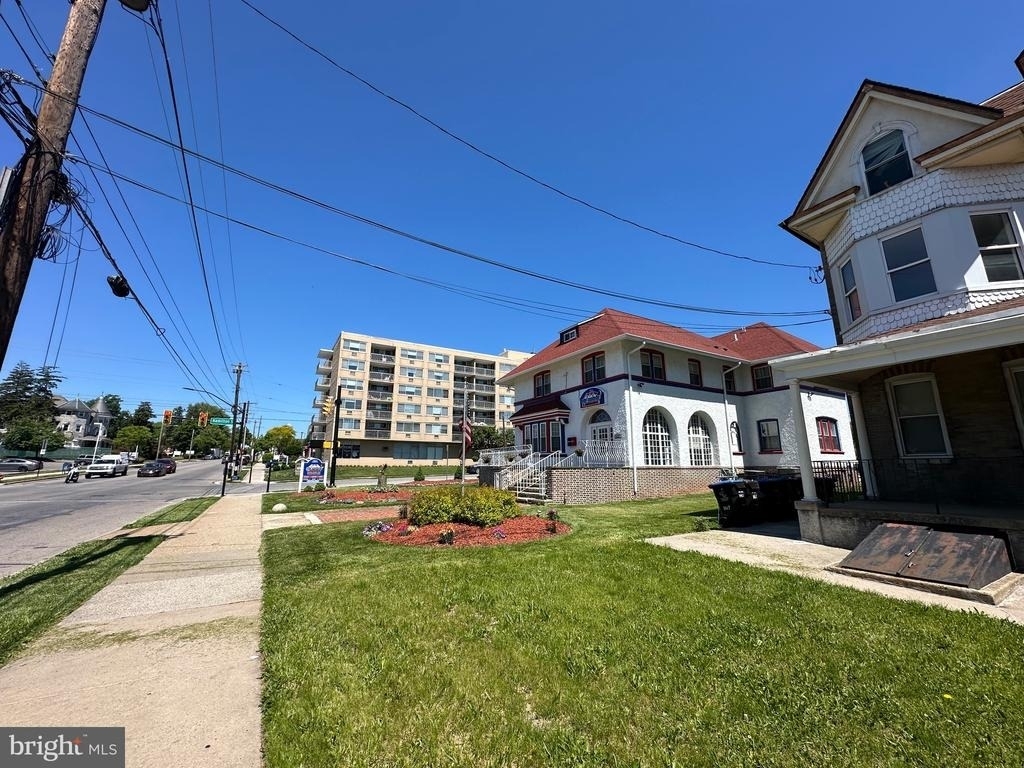 1117 W Main Street - Photo 11