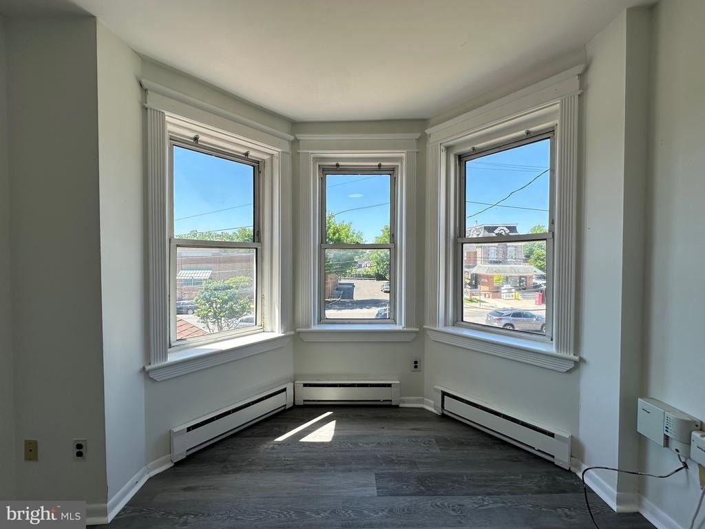 1117 W Main Street - Photo 3