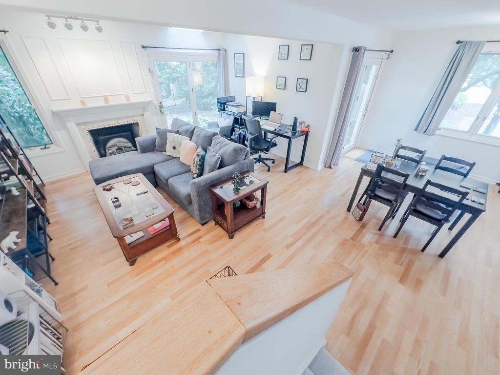 116 Montrose Avenue - Photo 8