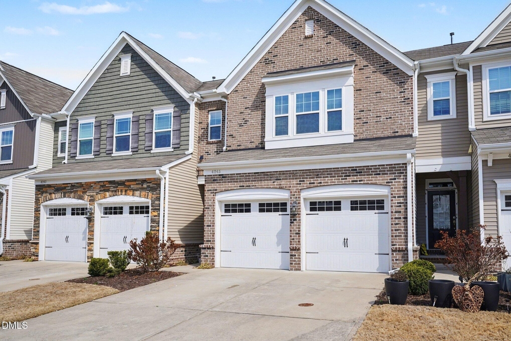 4245 Lofty Ridge Place - Photo 2