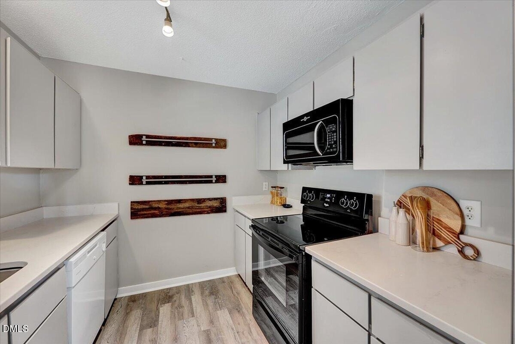 150 Carmichael Court - Photo 13