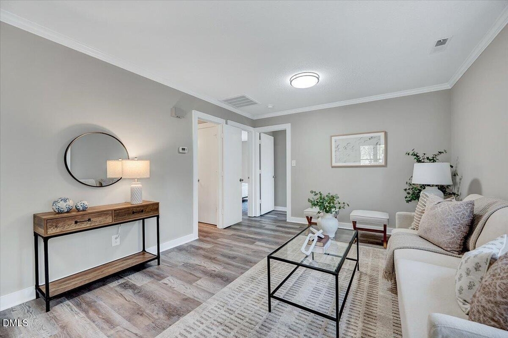 150 Carmichael Court - Photo 7