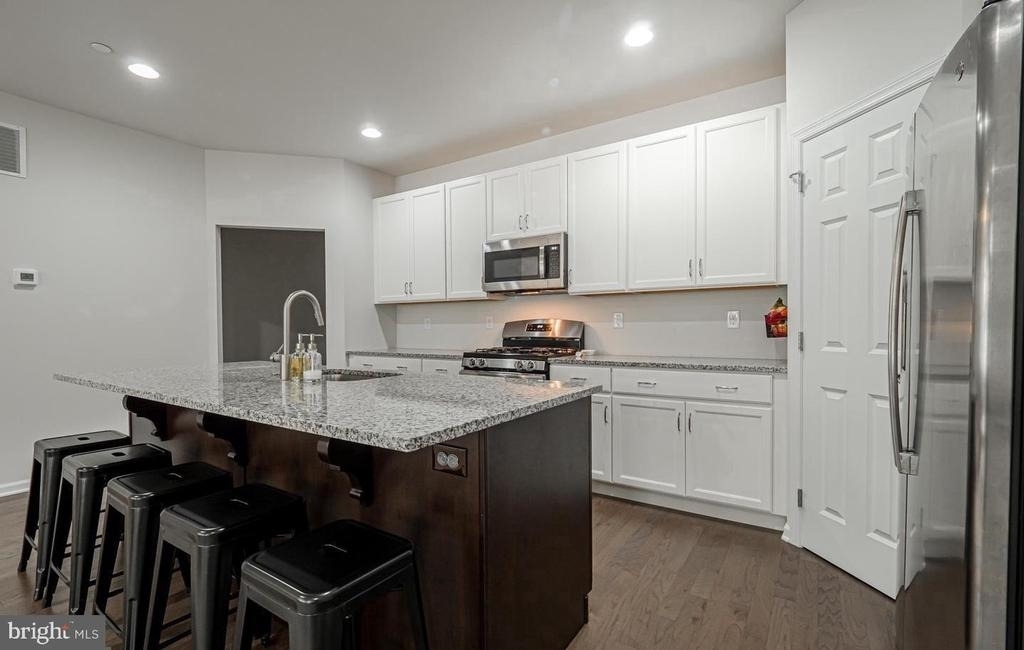413 N Orchard Street - Photo 2