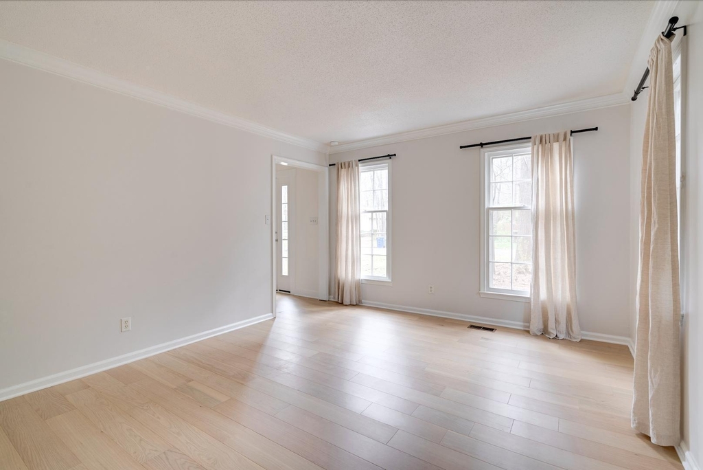 2437 Tilghman Circle - Photo 14
