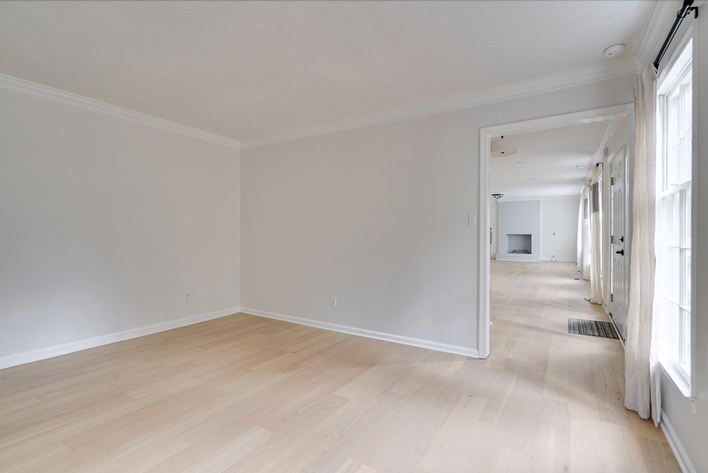 2437 Tilghman Circle - Photo 12
