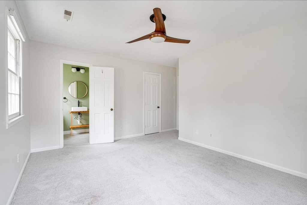 2437 Tilghman Circle - Photo 18