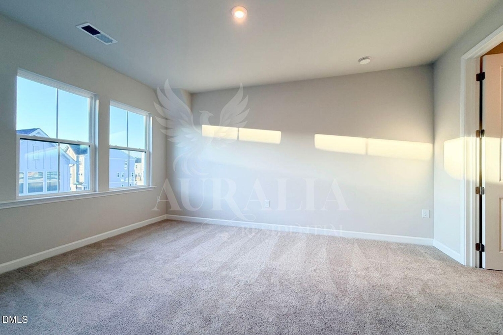609 Callan View Avenue - Photo 33