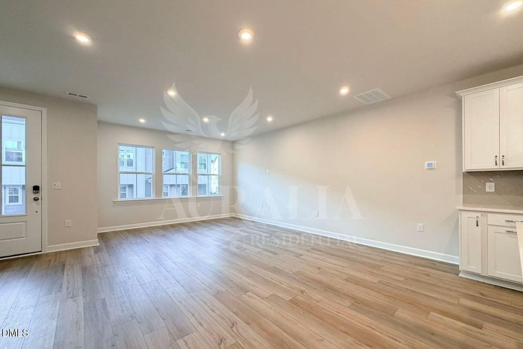 609 Callan View Avenue - Photo 15