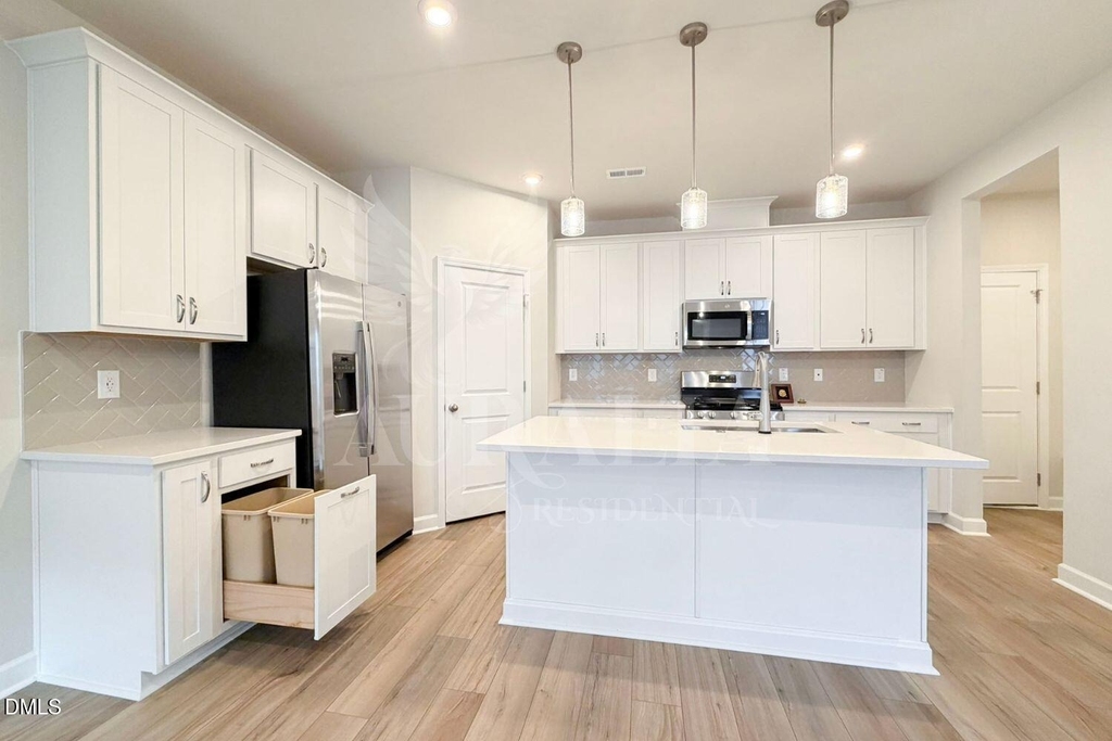 609 Callan View Avenue - Photo 13