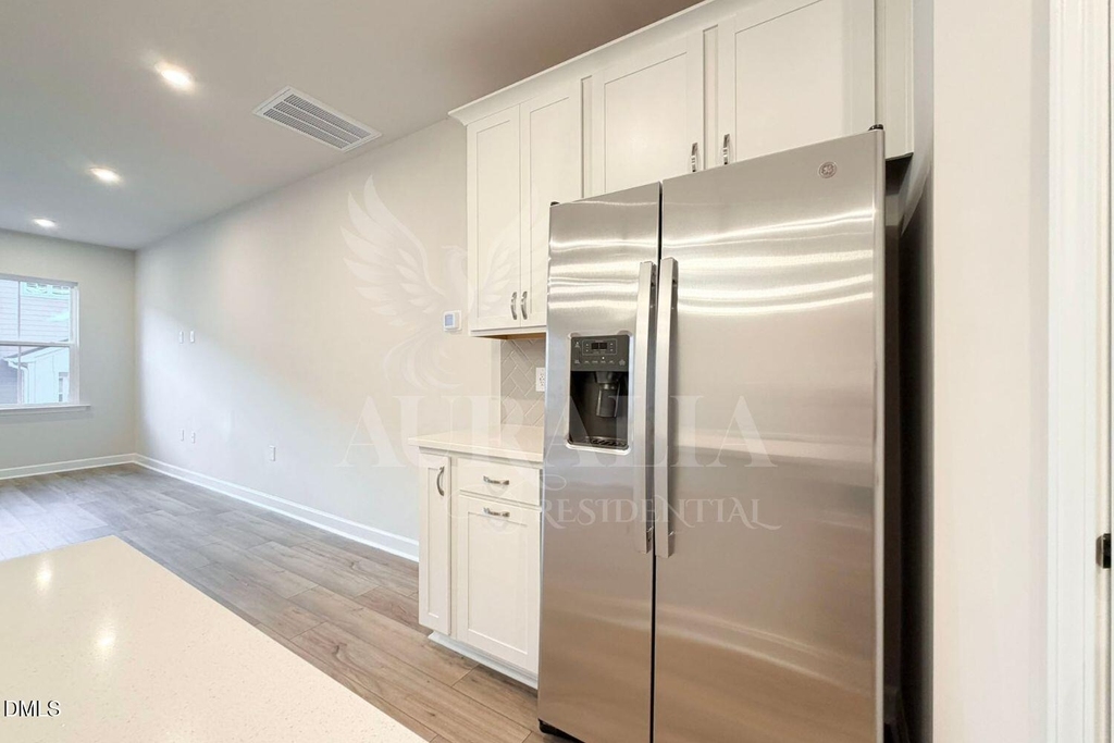 609 Callan View Avenue - Photo 12