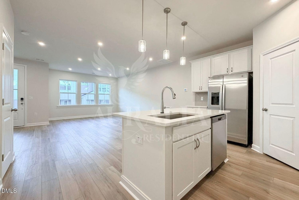 609 Callan View Avenue - Photo 16