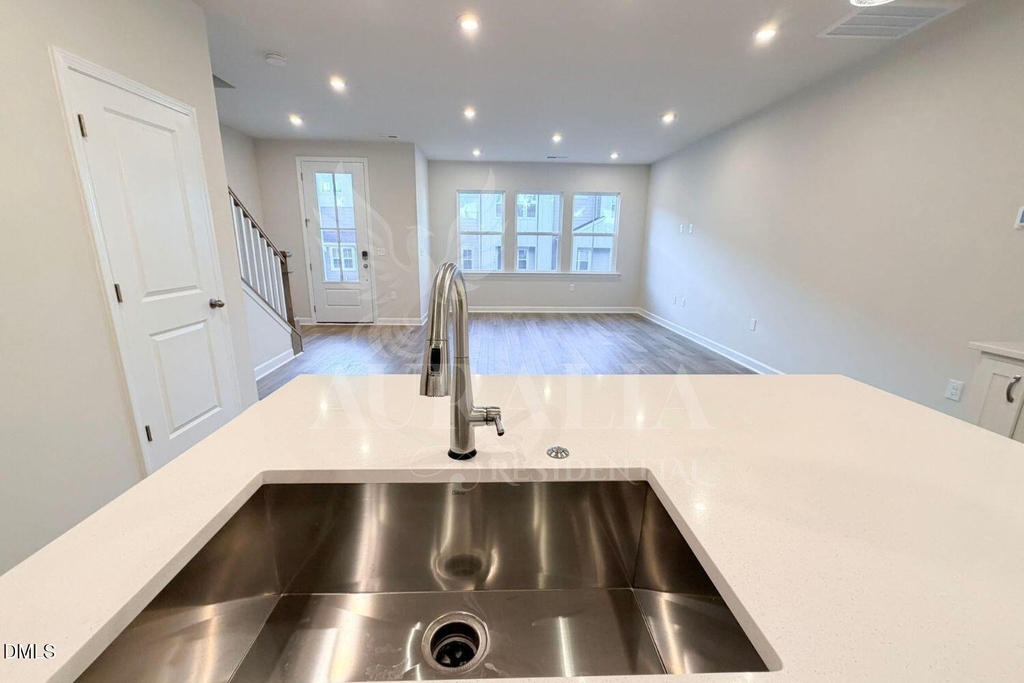 609 Callan View Avenue - Photo 23