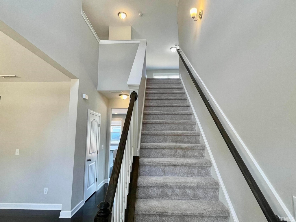 8008 Gilano Drive - Photo 6