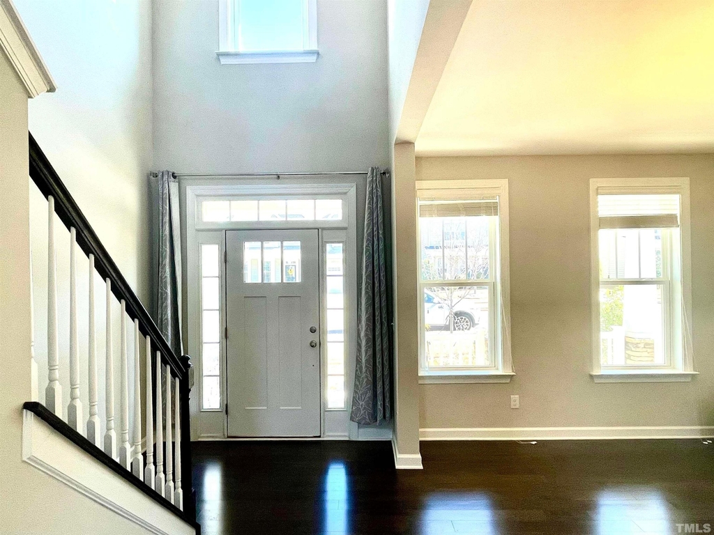 8008 Gilano Drive - Photo 5