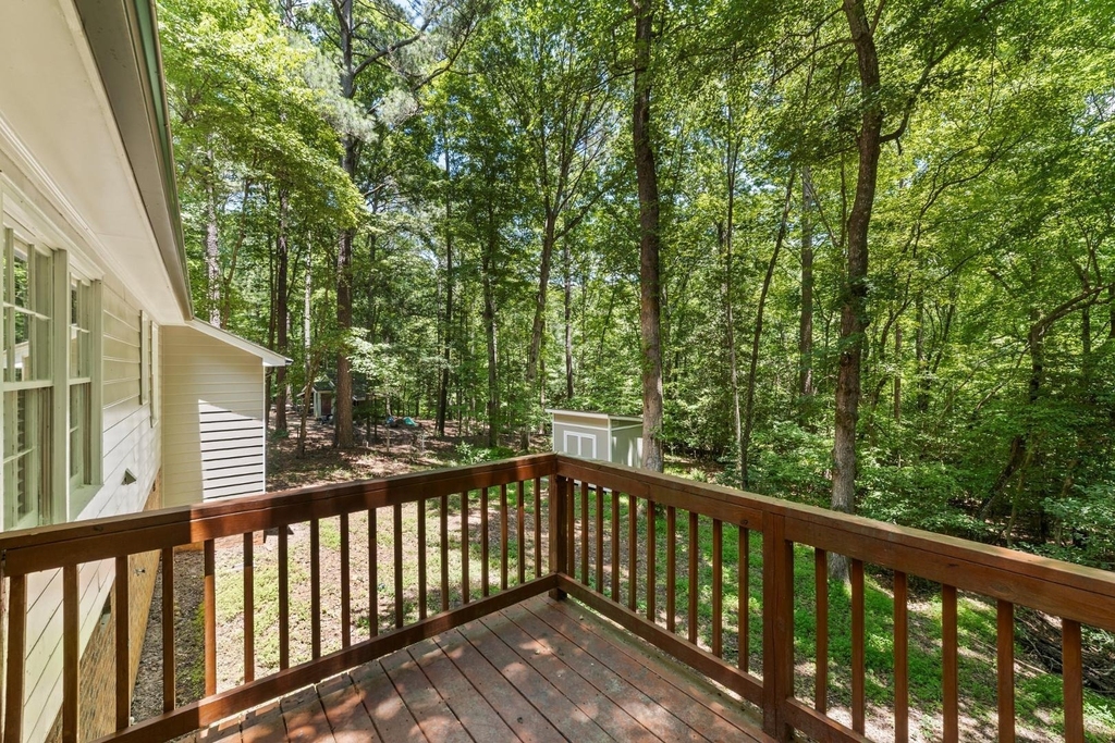 3921 Bamburgh Lane - Photo 21