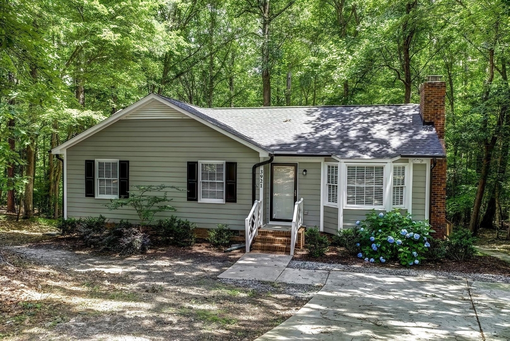 3921 Bamburgh Lane - Photo 1