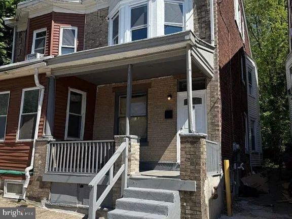 510 N Hermitage Avenue - Photo 0