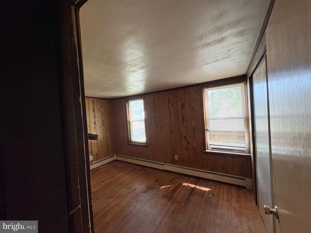 1405 Pennington Road - Photo 2