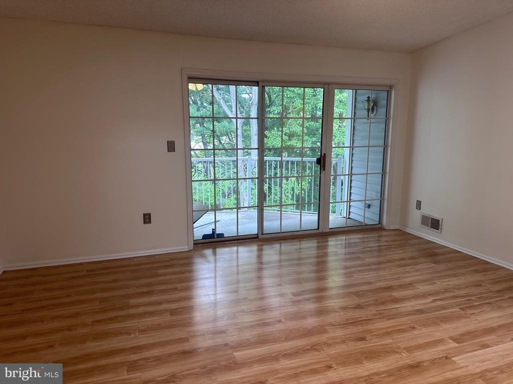 65 Cheverny Court - Photo 8