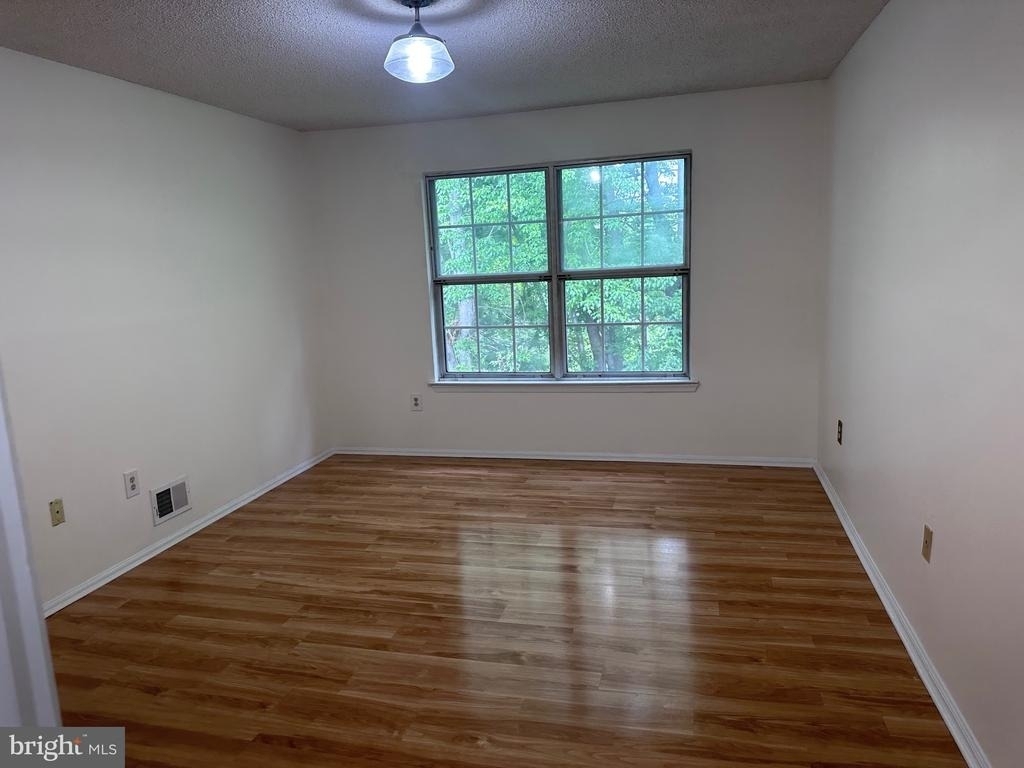 65 Cheverny Court - Photo 14