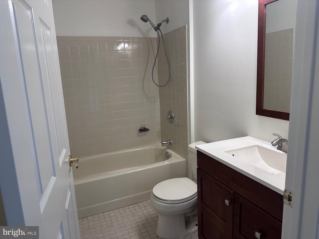 65 Cheverny Court - Photo 13