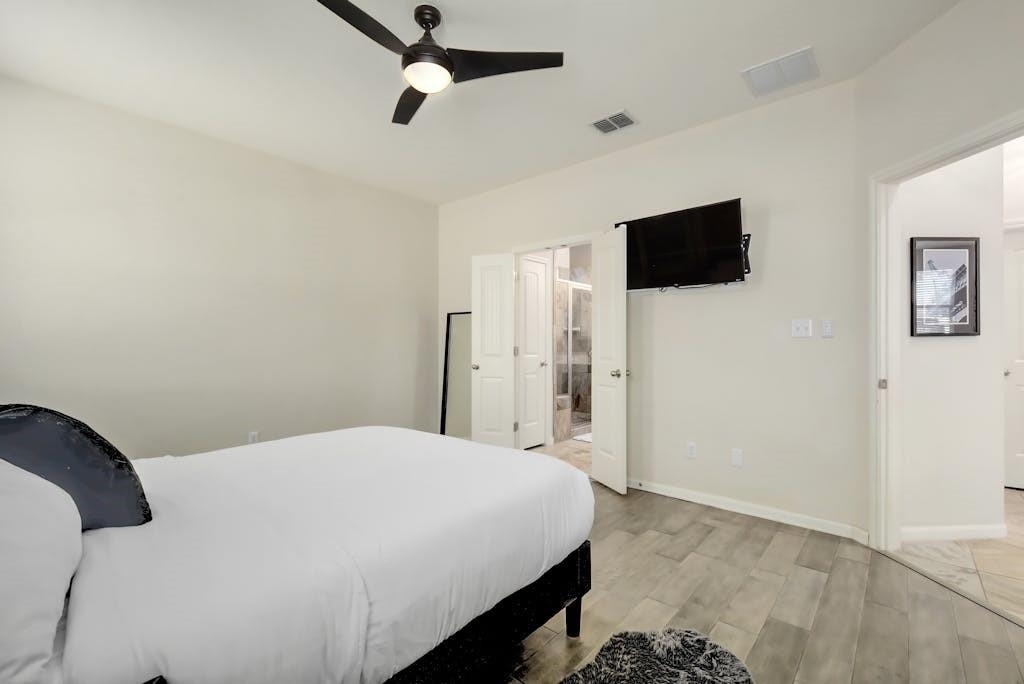1332 Central Park Ct - Photo 16