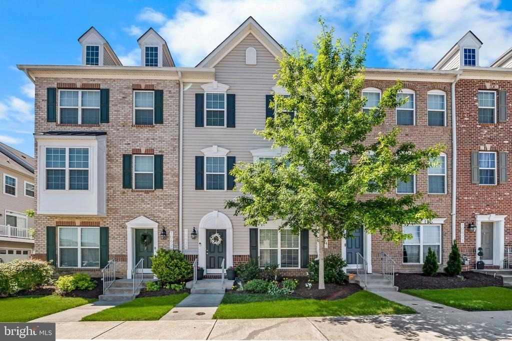 10625 Meridian Hill Way - Photo 0