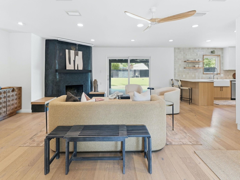 7600 Shoal Creek Blvd - Photo 4
