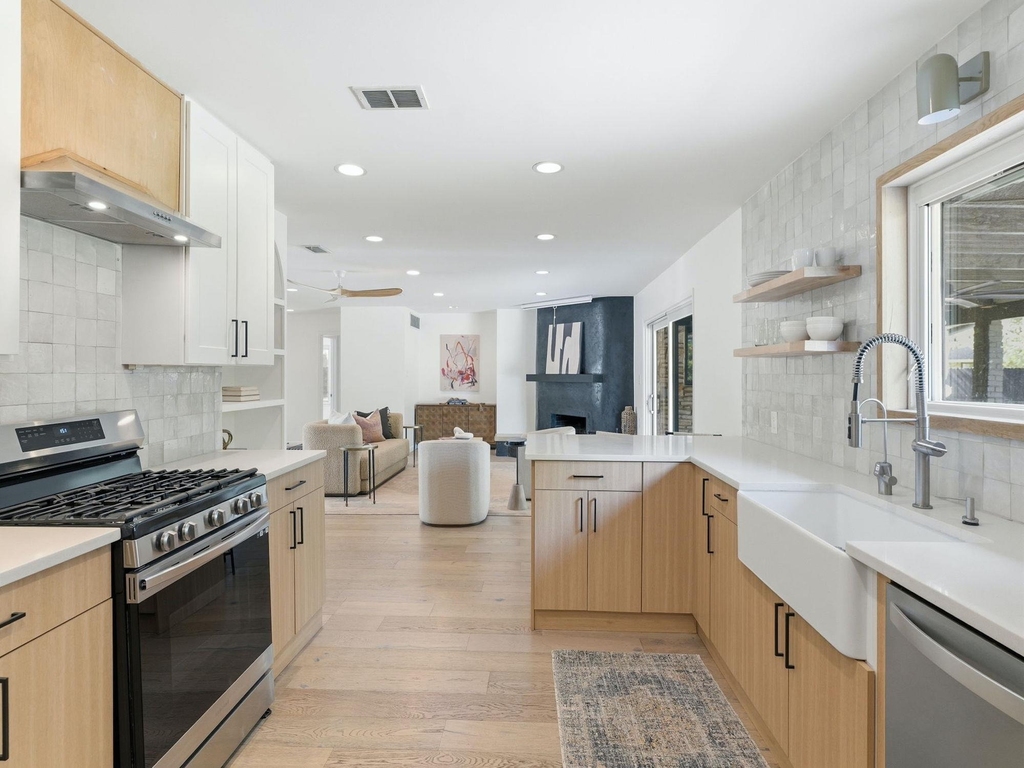 7600 Shoal Creek Blvd - Photo 15