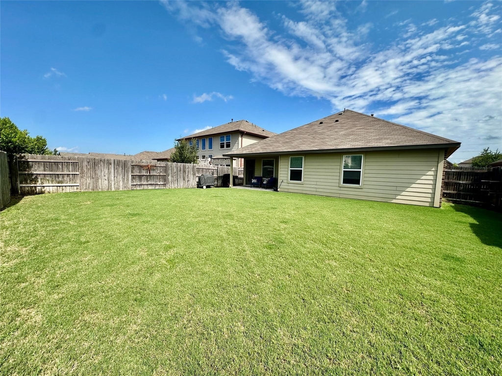 5613 Sacco St - Photo 33