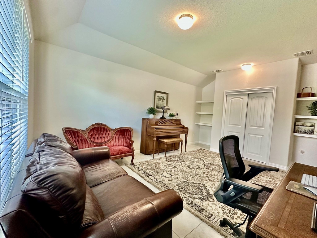 5613 Sacco St - Photo 19