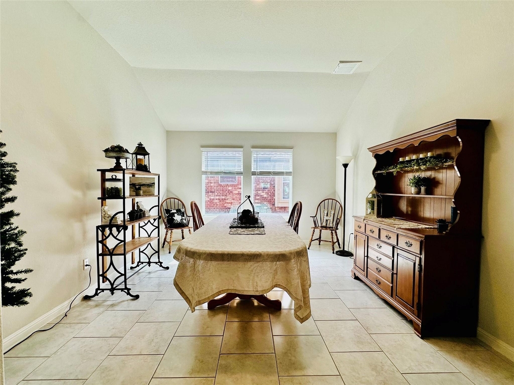 5613 Sacco St - Photo 16