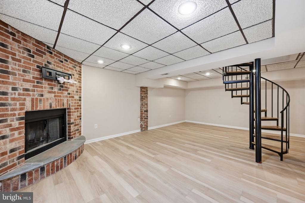 512 Dennis Avenue - Photo 12