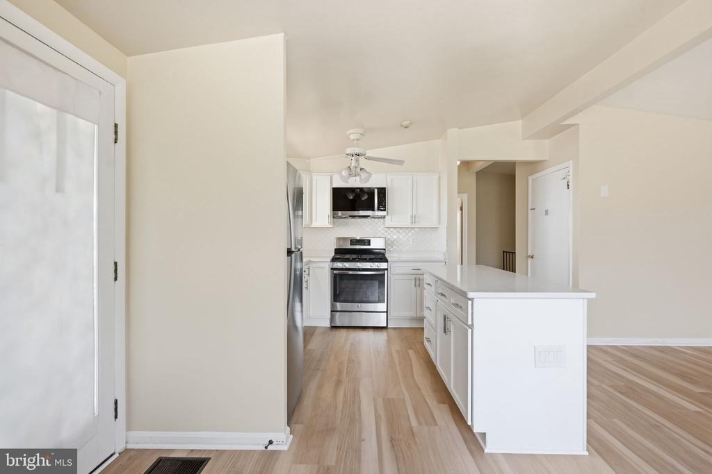 512 Dennis Avenue - Photo 1
