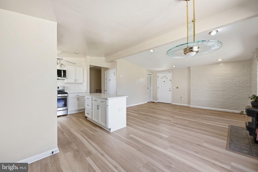 512 Dennis Avenue - Photo 0