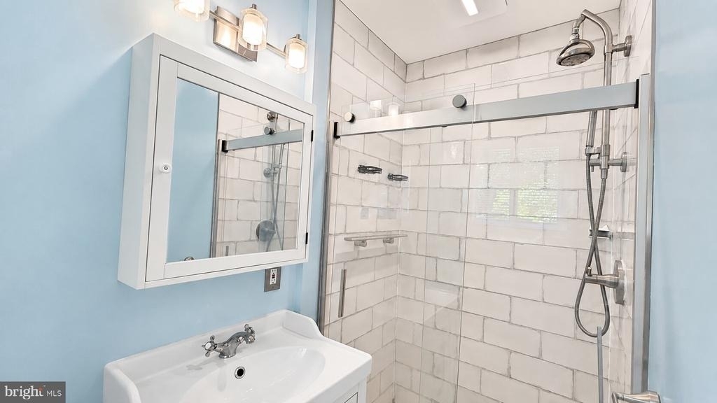 1615 Ladd Street - Photo 15
