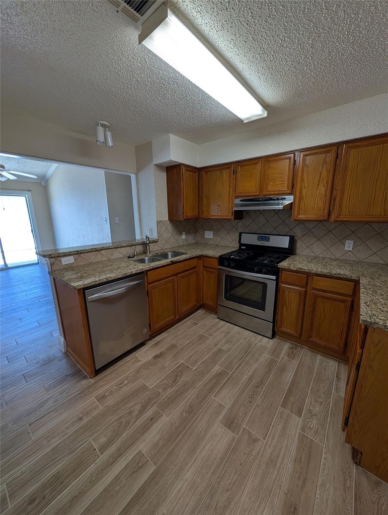 5914 Green Acres St - Photo 4