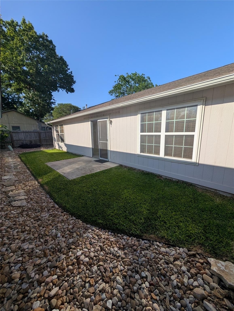 5914 Green Acres St - Photo 10