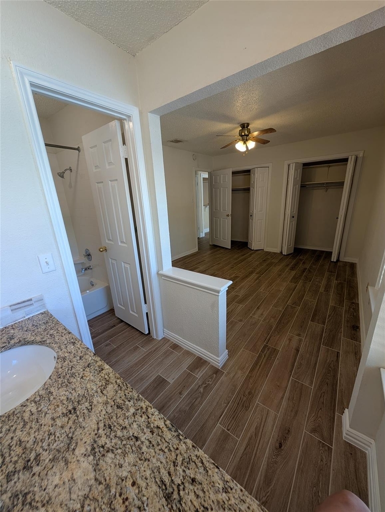 5914 Green Acres St - Photo 5